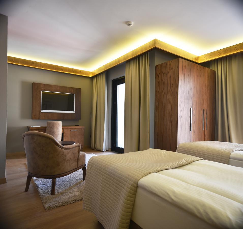 The Elegant Hotel Istanbul Ngoại thất bức ảnh